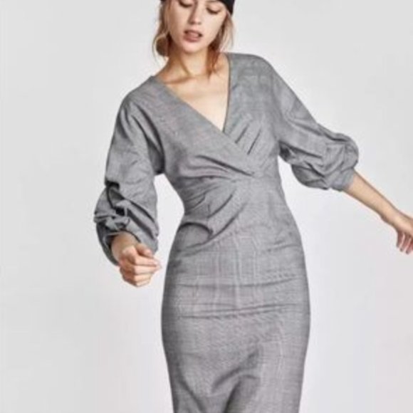 Zara Checkered Ruched Midi Dress - Picture 4 of 5